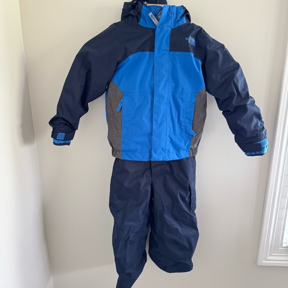 The North Face Snow Suit - Picture 1 of 5